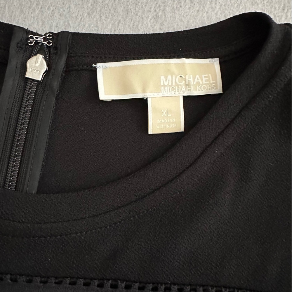 Michael Kors Black A-Line Dress Short Sleeve Ruffle Hem Crew Neck Mesh Insets XL - Picture 3 of 11